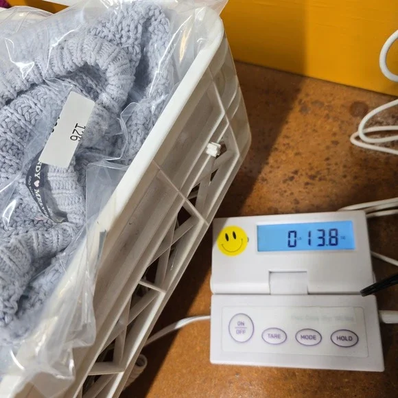 Brandy Melville Light Blue Knit Sweater One Size Cropped Puff Sleeve‎ - Picture 7 of 7